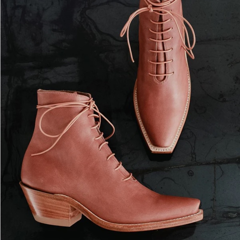 ISO Cobra Rock Horizon Boots in either brown or black 6.5. NOT FOR SALE - Picture 2 of 2